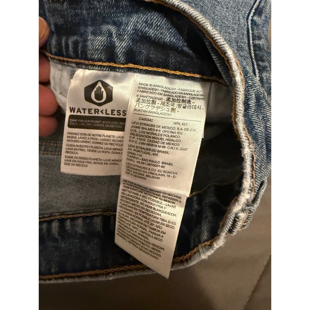 Levis 527 Slim Bootcut Jeans Mens 34x30 Medium Wash Denim Damaged - Picture 5 of 7